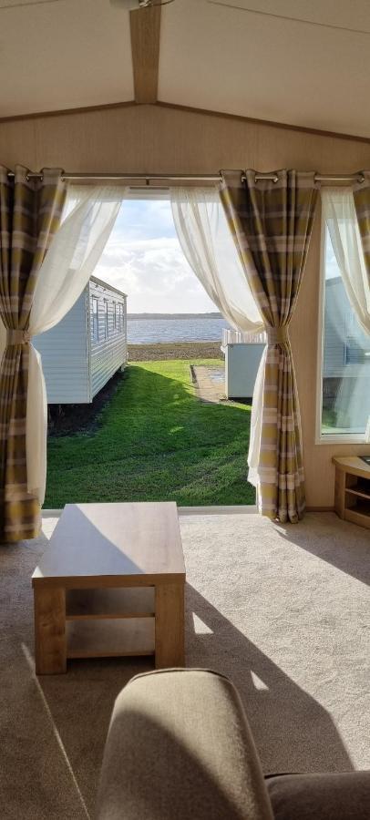 The Lock Castle Gate Carmarthen Bay Parkdean Resort Ferryside Exterior foto