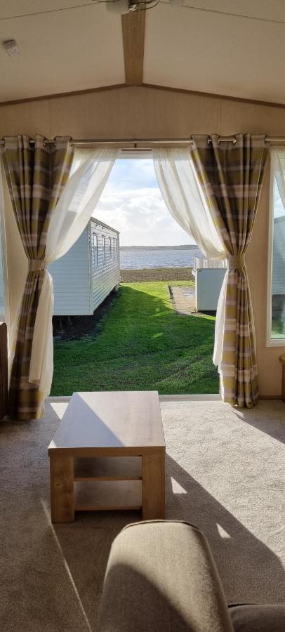 The Lock Castle Gate Carmarthen Bay Parkdean Resort Ferryside Exterior foto